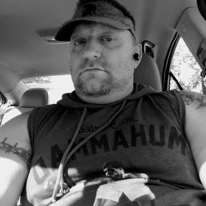 Meet your Posher, Chuck